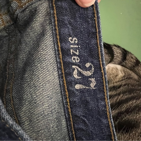 J.Crew Broken In Boyfriend Distressed 27 Jeans Cuffed Holes Dark Wash - Picture 7 of 7